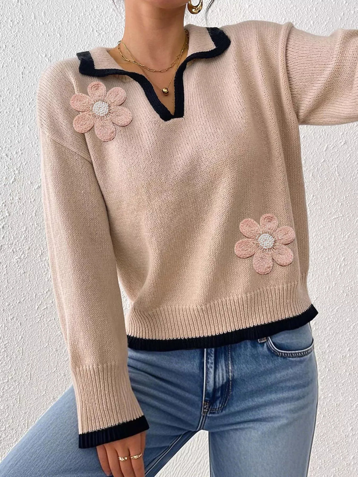 Flower Contrast Trim Dropped Shoulder Sweater