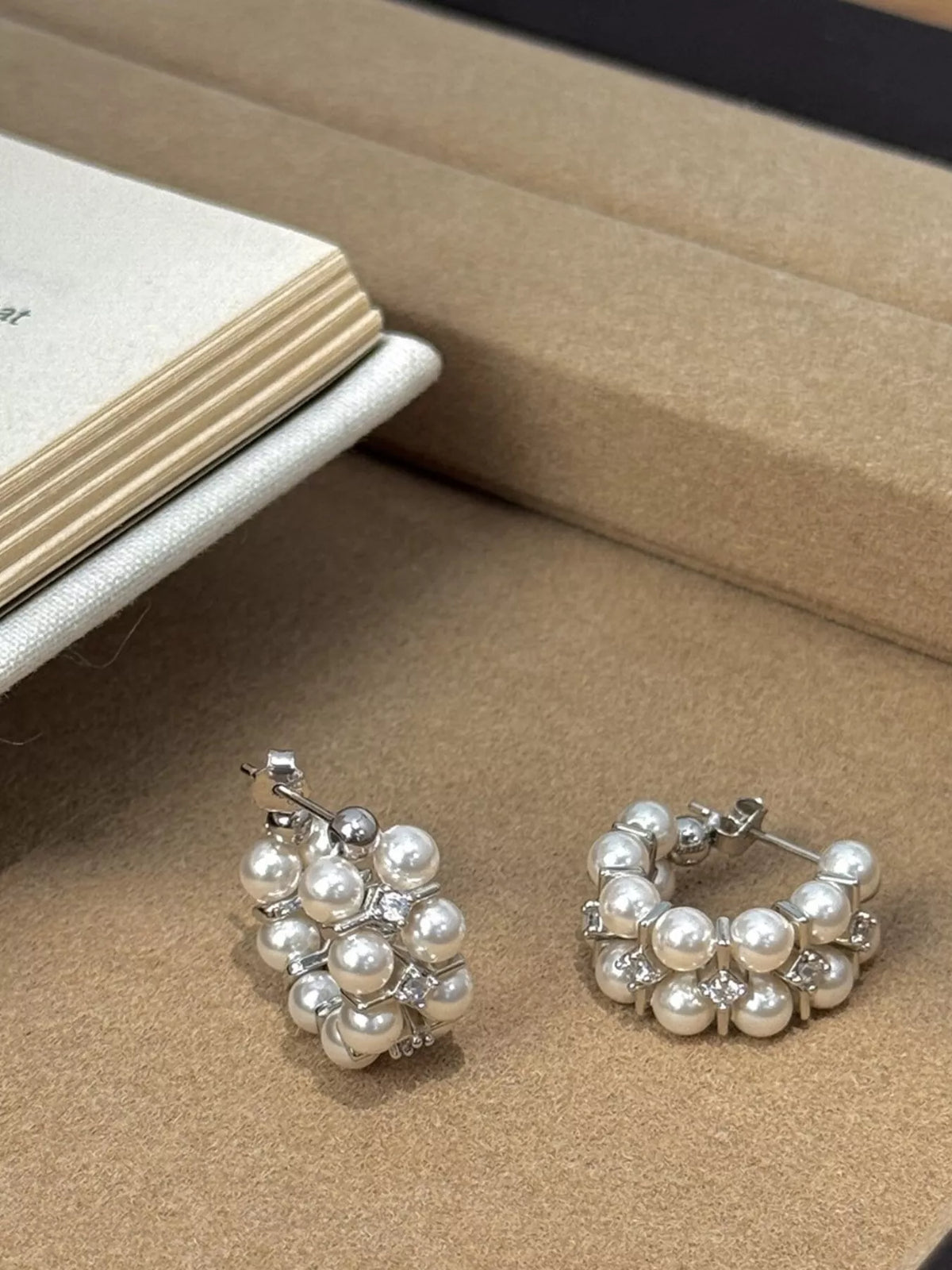 Pearl Hoop Earrings - Lilixa.store
