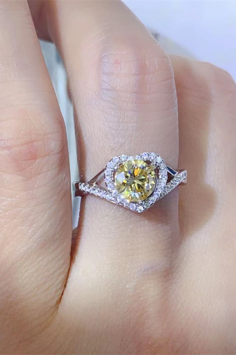 Adored 1 Carat Moissanite 925 Sterling Silver Heart Ring - Lilixa.store