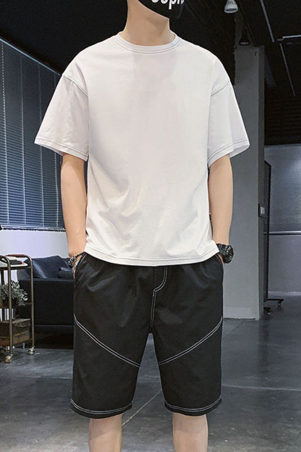 Men's Plus Size Casual Round Neck Top and Shorts Set in White