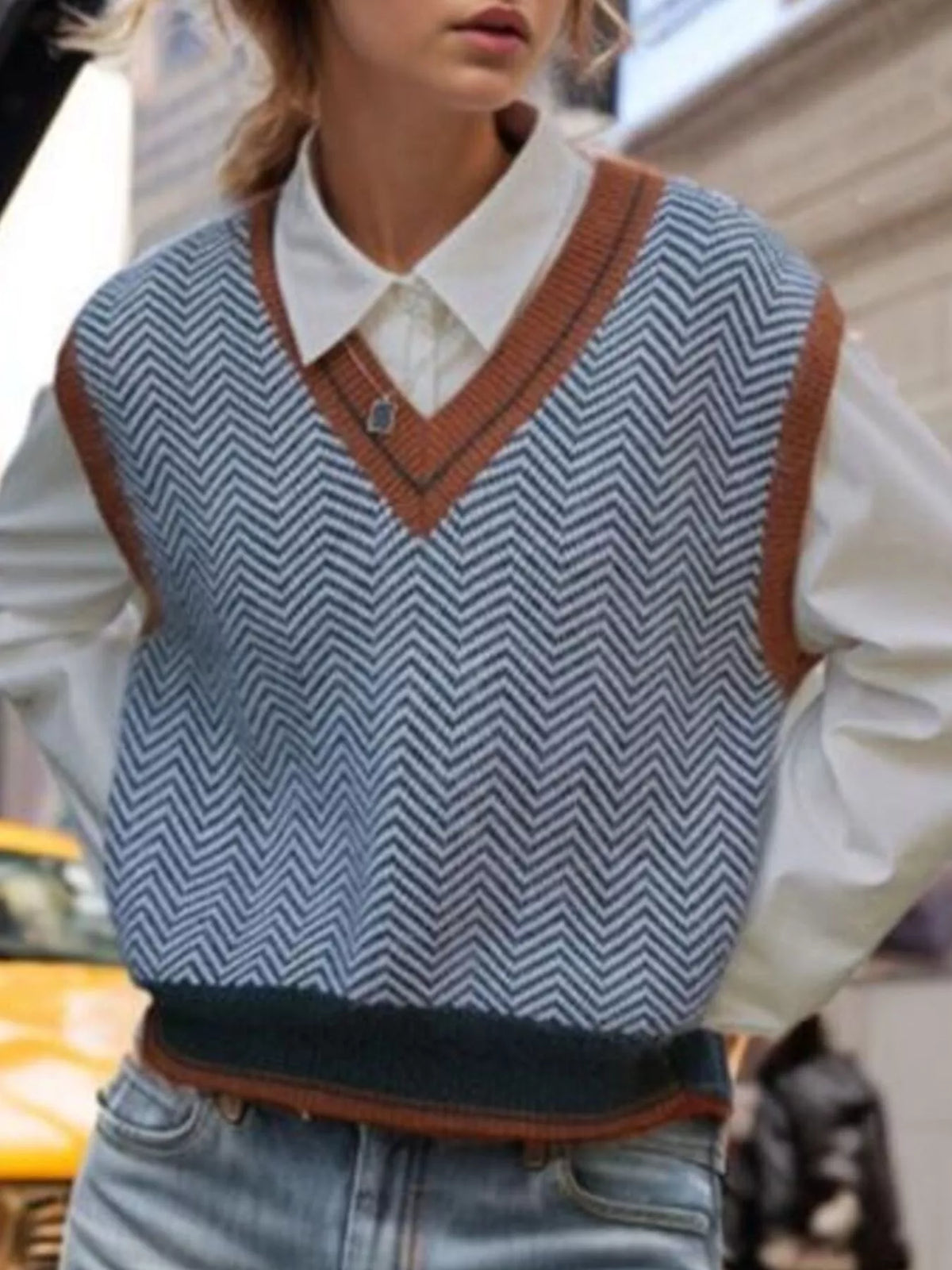 Chevron Pattern V-Neck Knit Sweater Vest - Lilixa.store