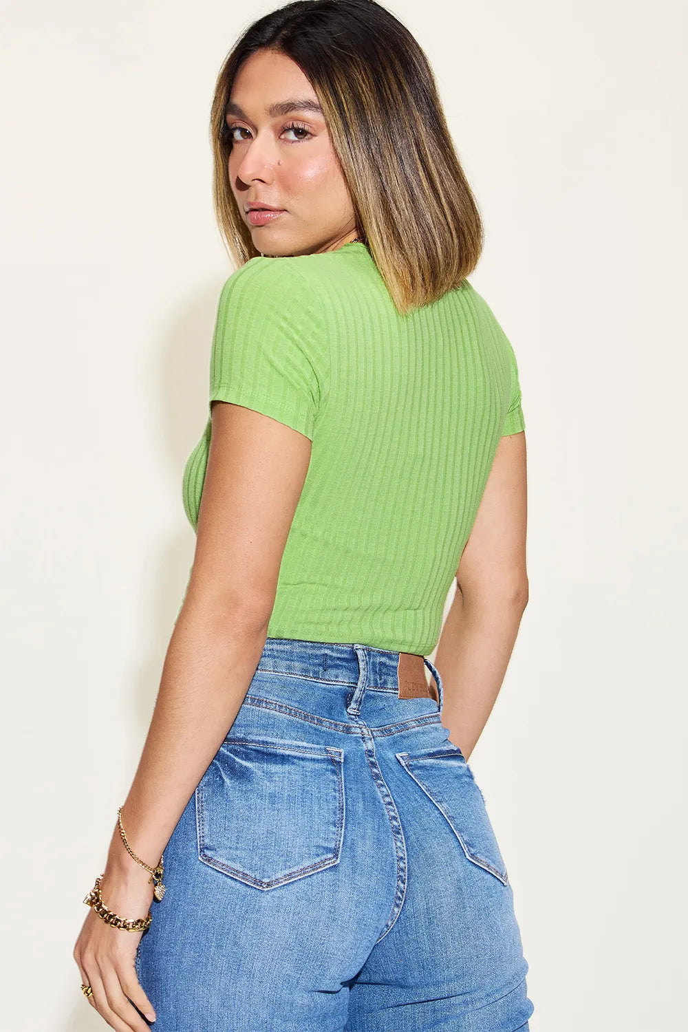 Basic Bae Full Size Ribbed Round Neck Short Sleeve T-Shirt - Lilixa.store