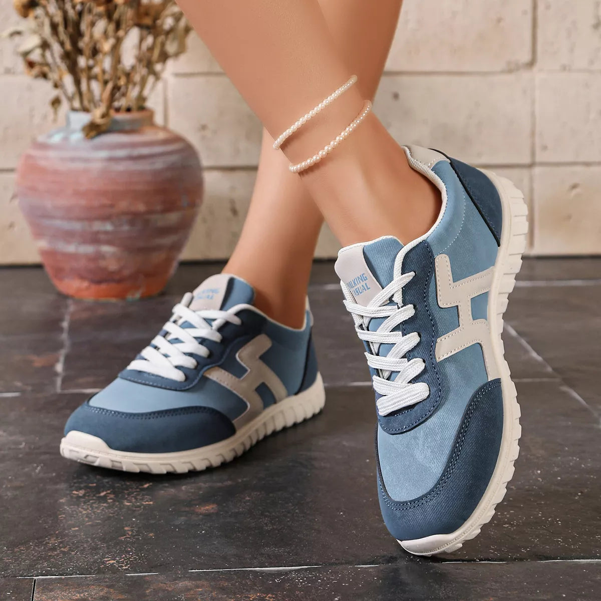 Round Toe Lace Up Sneakers