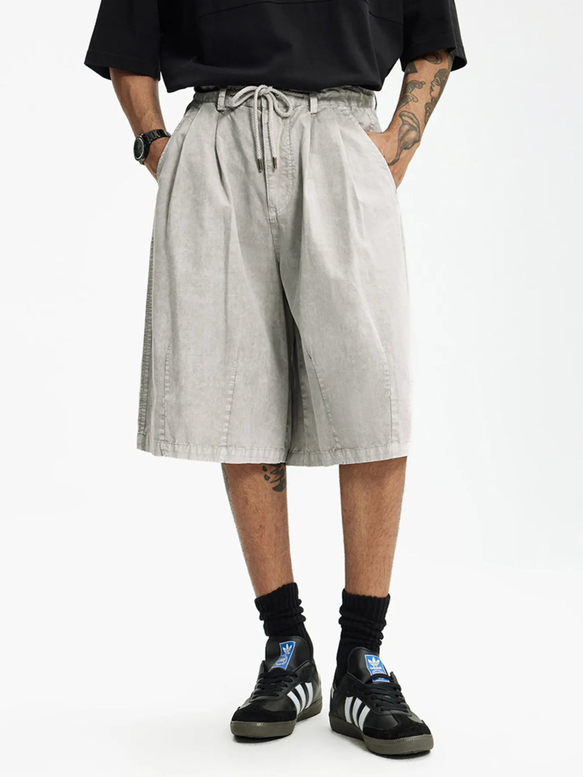 Men's Wide-Leg Shorts in Light Gray