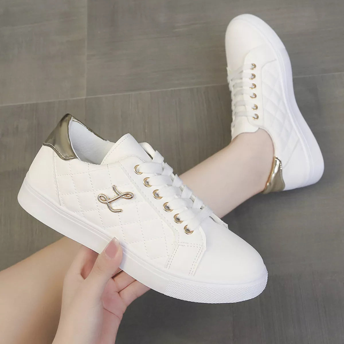 Round Toe Lace Up Sneakers - Lilixa.store