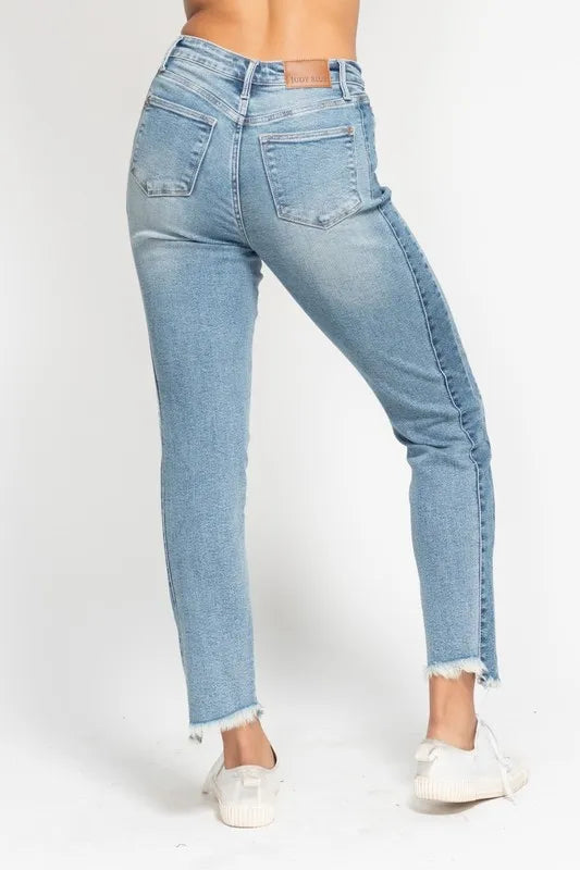 Judy Blue Full Size Vintage Wash Side Panel Detail with Fray Hem Slim Plus Size - Lilixa.store