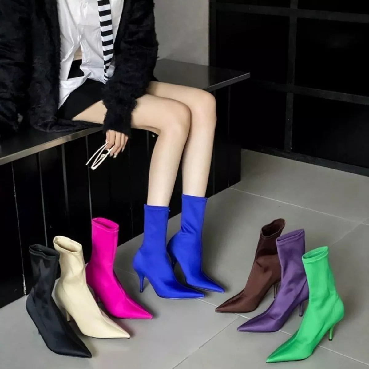 Point Toe Mid Heel Boots