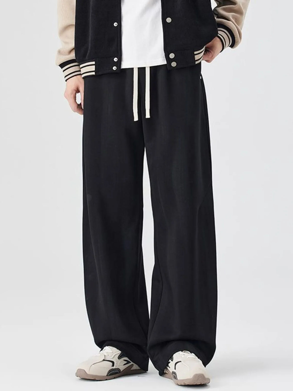 Men's Plus Size Relaxed Fit Drawstring Casual Pants in Black