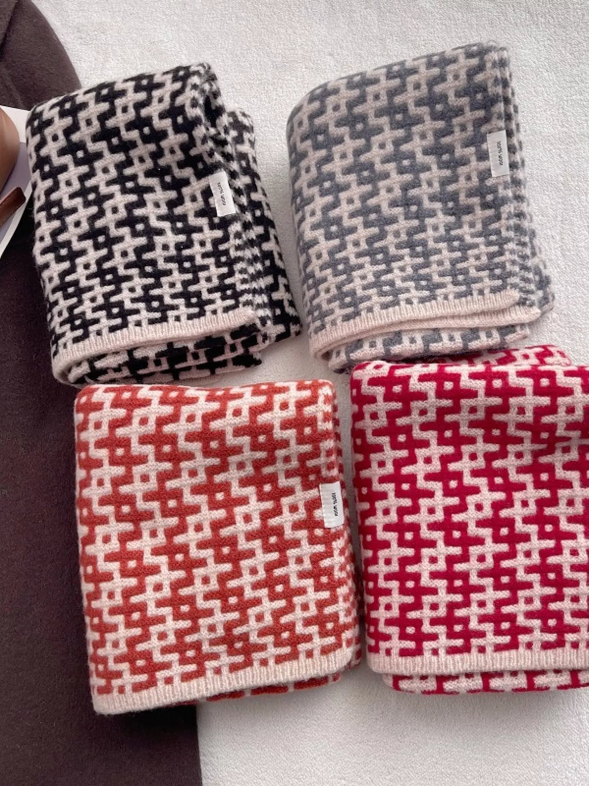 Wool Geometric Pattern Knitted Warm Scarf - Lilixa.store