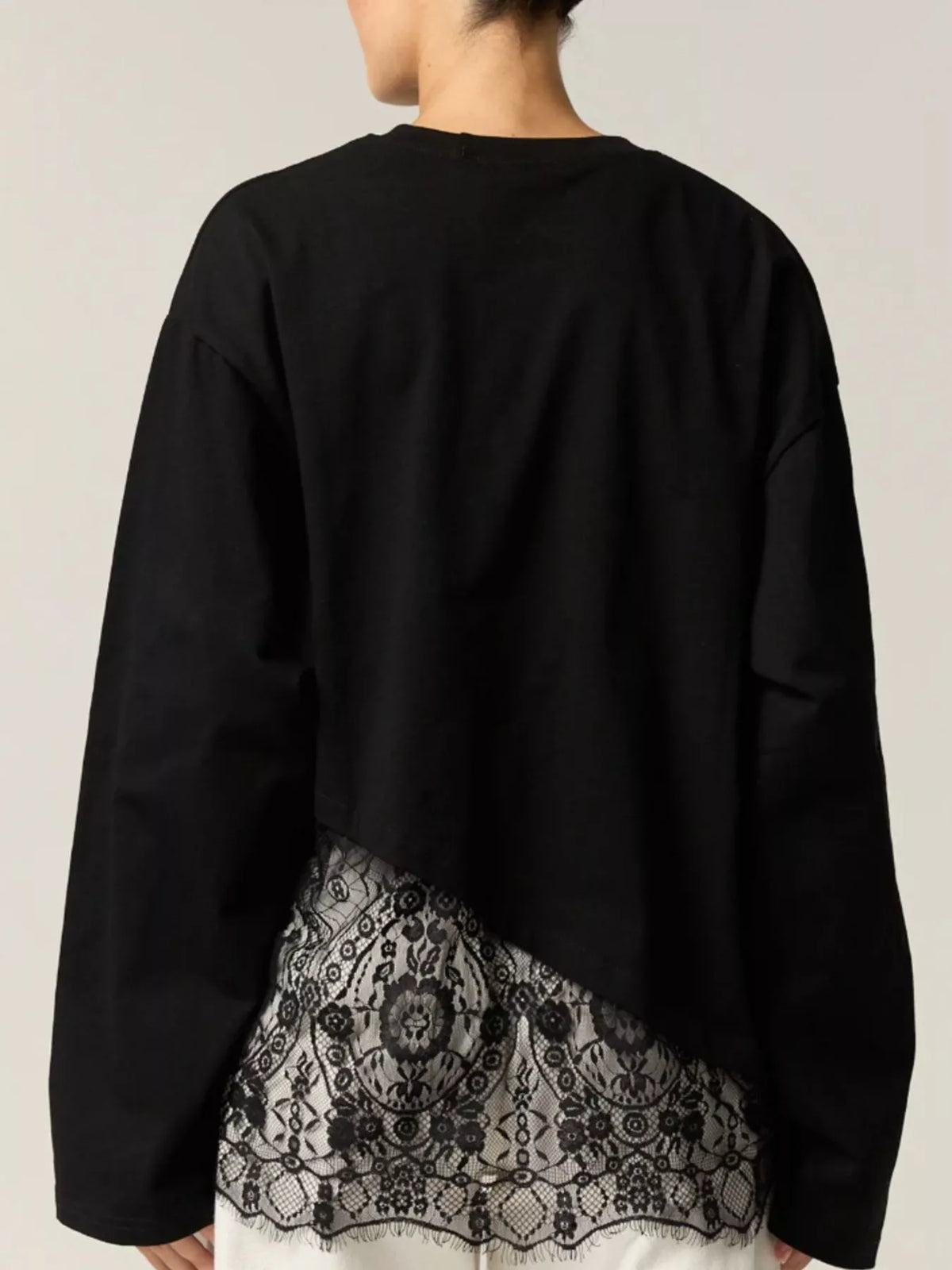 Long-Sleeve T-Shirt with Asymmetric Lace Hem