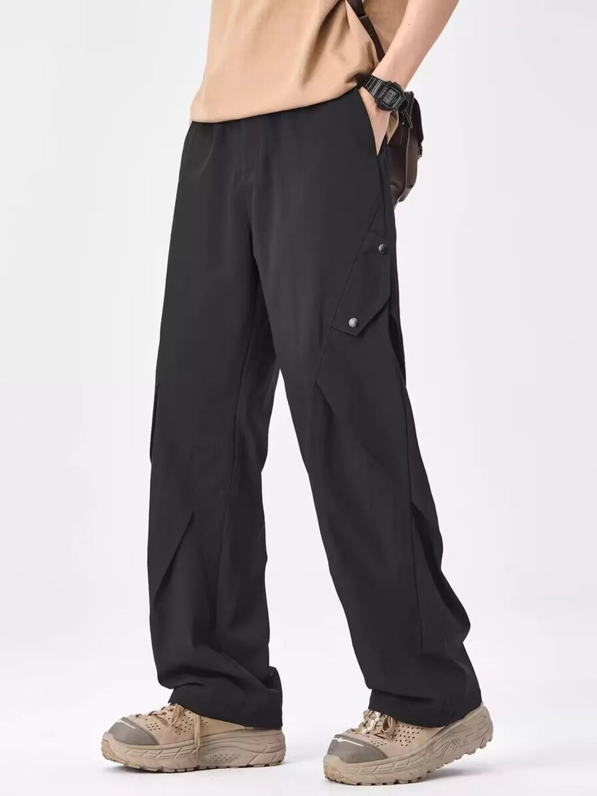 Men's Plus Size Loose Fit Cargo Pants in Black