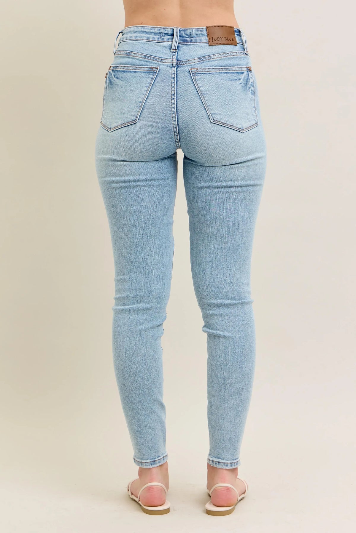 Judy Blue Full Size Mr Tummy Control Vintage Wash Skinny Jeans Plus Size - Lilixa.store
