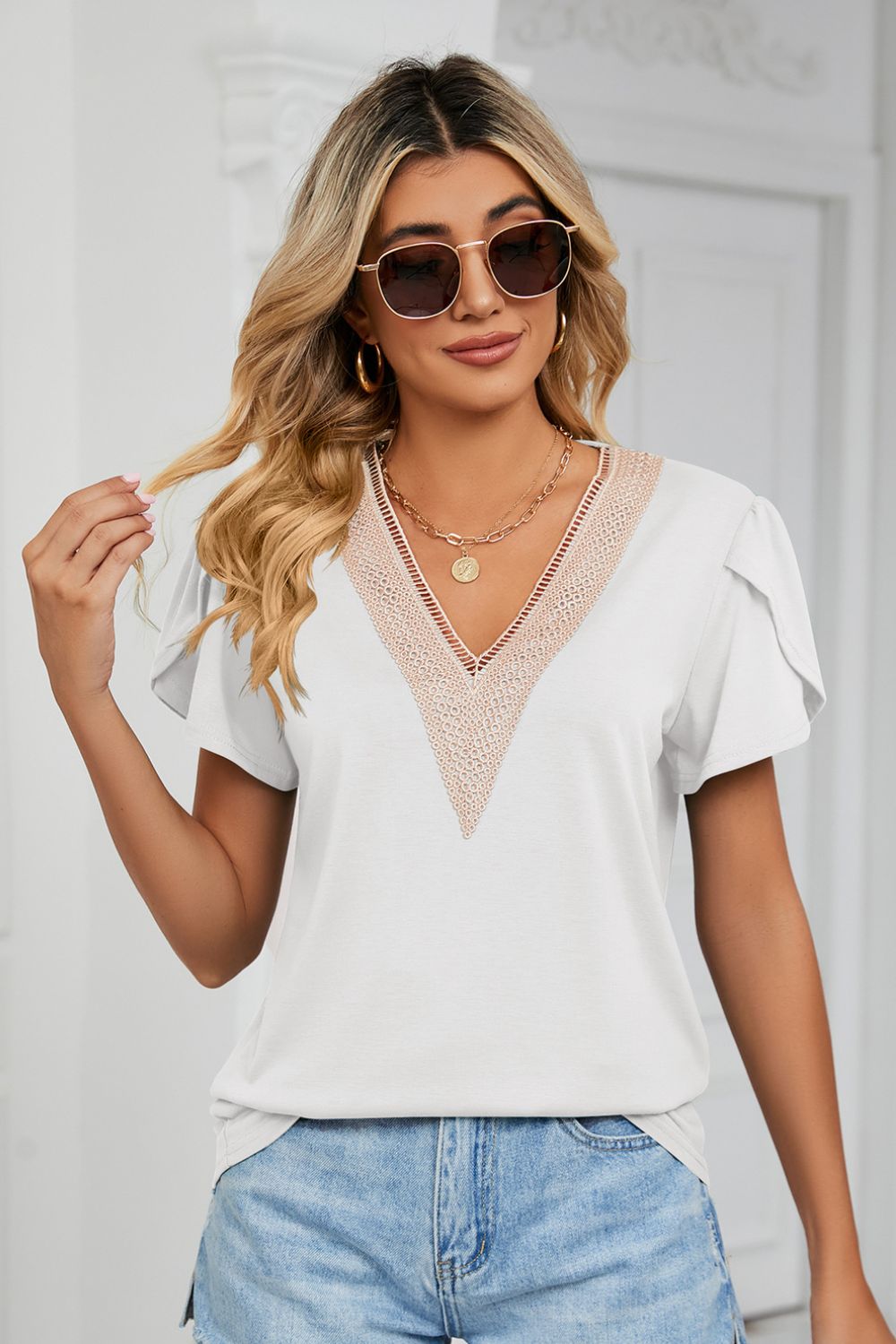 Contrast Trim Petal Sleeve V-Neck Top in White