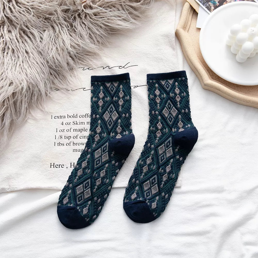 Vintage Argyle Patterned Mid-Calf Socks - Lilixa.store