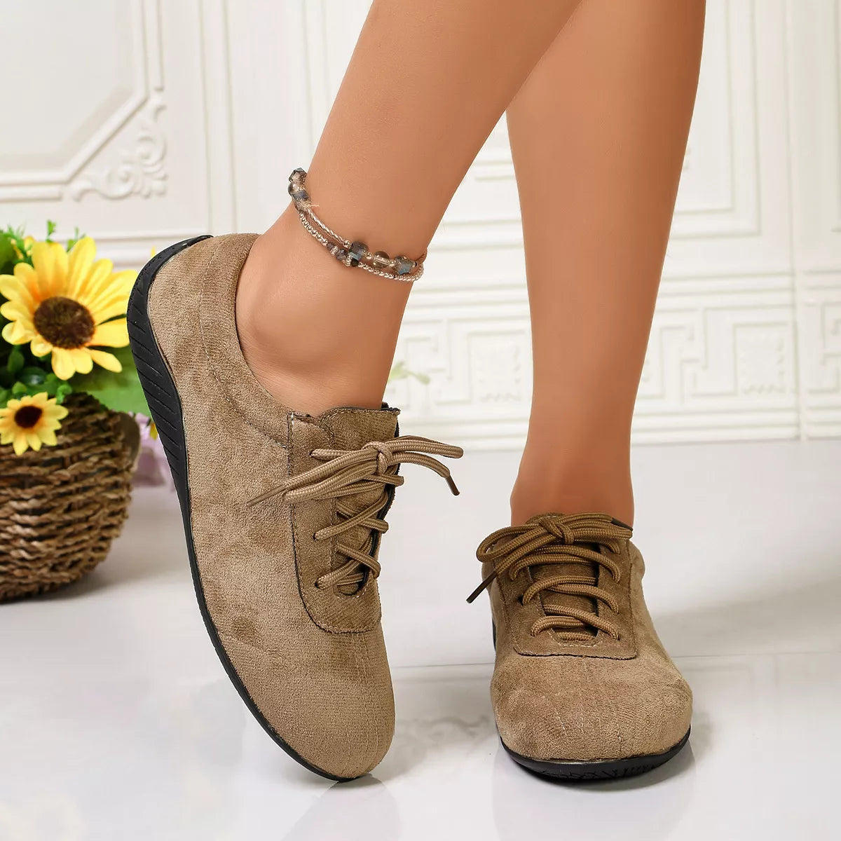Round Toe Lace Up Sneakers