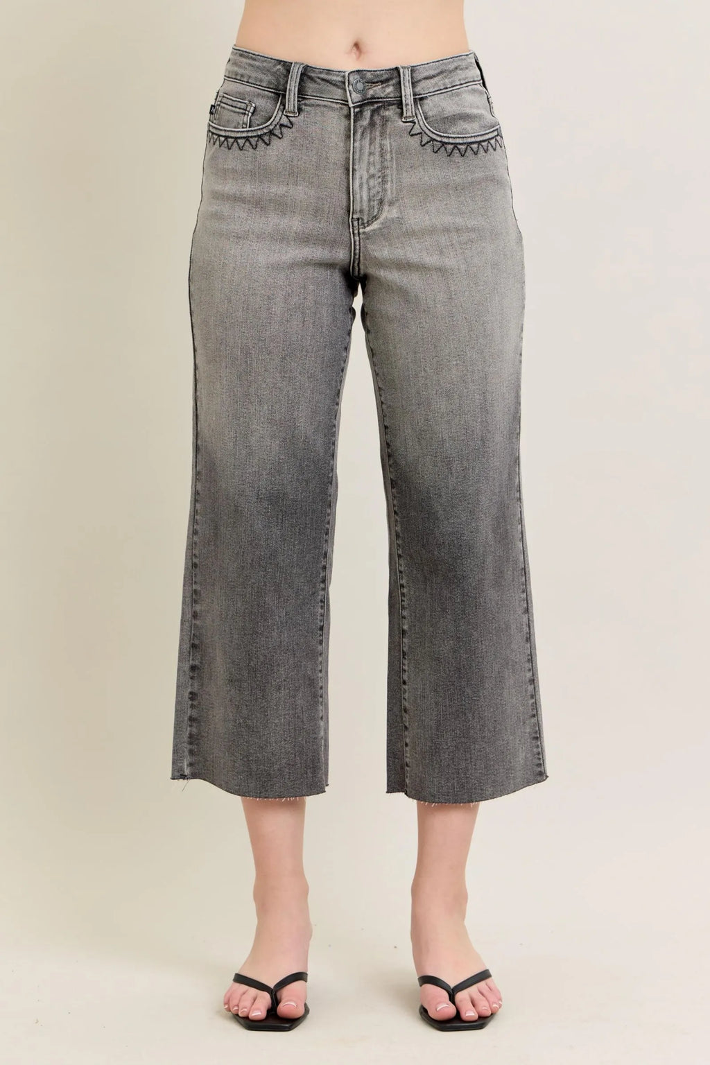 Judy Blue Full Size Wide Leg Capris Jeans Plus Size - Lilixa.store