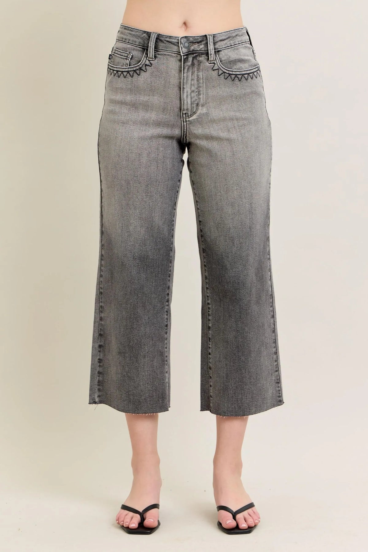 Judy Blue Full Size Wide Leg Capris Jeans Plus Size - Lilixa.store