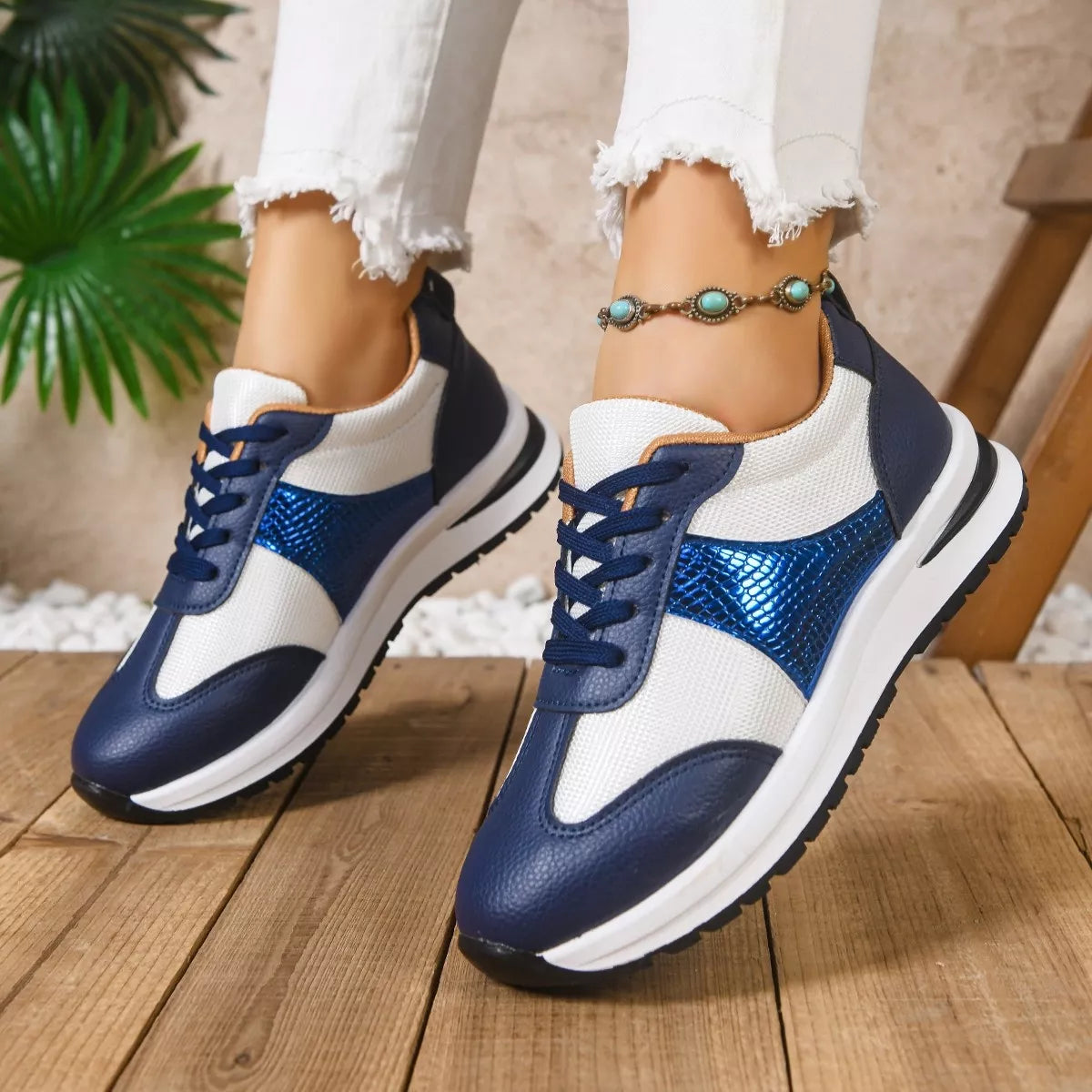 Round Toe Lace Up Sneakers - Lilixa.store
