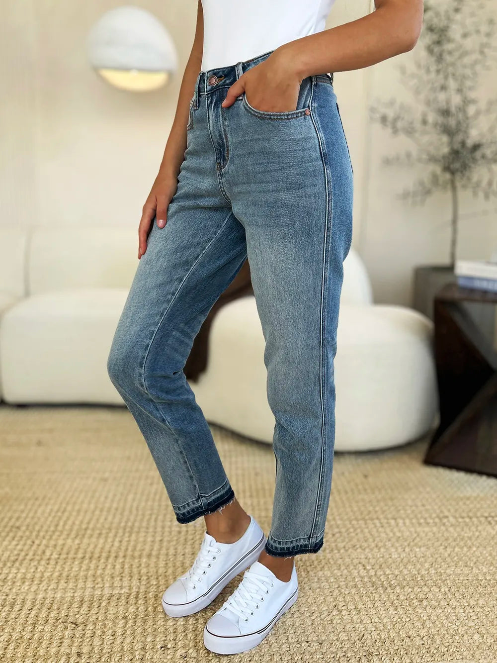 Judy Blue Full Size Mid Rise Rigid Magic Release Hem Jeans - Lilixa.store