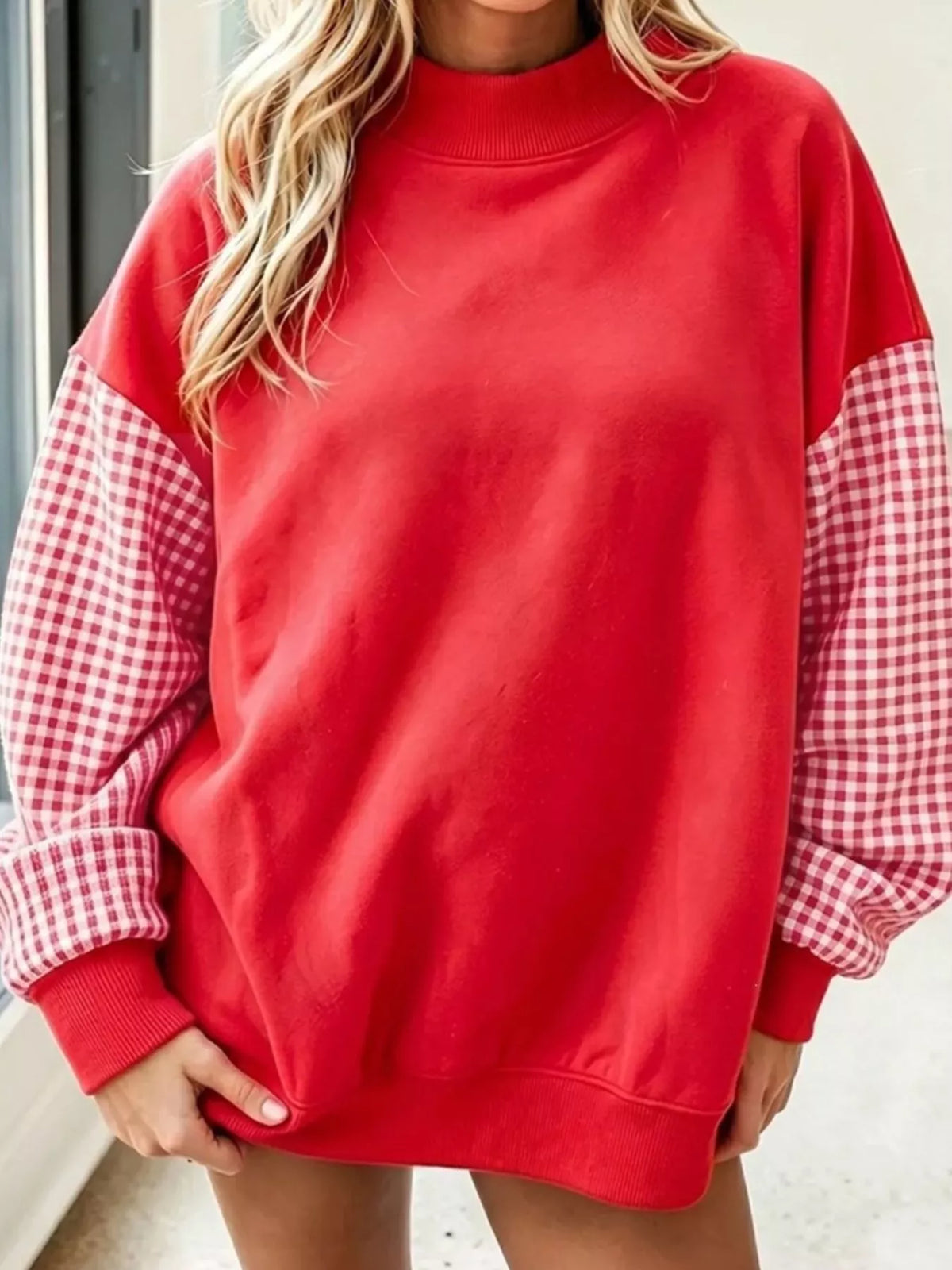 Gingham Sleeves Round Neck Sweatshirt - Lilixa.store