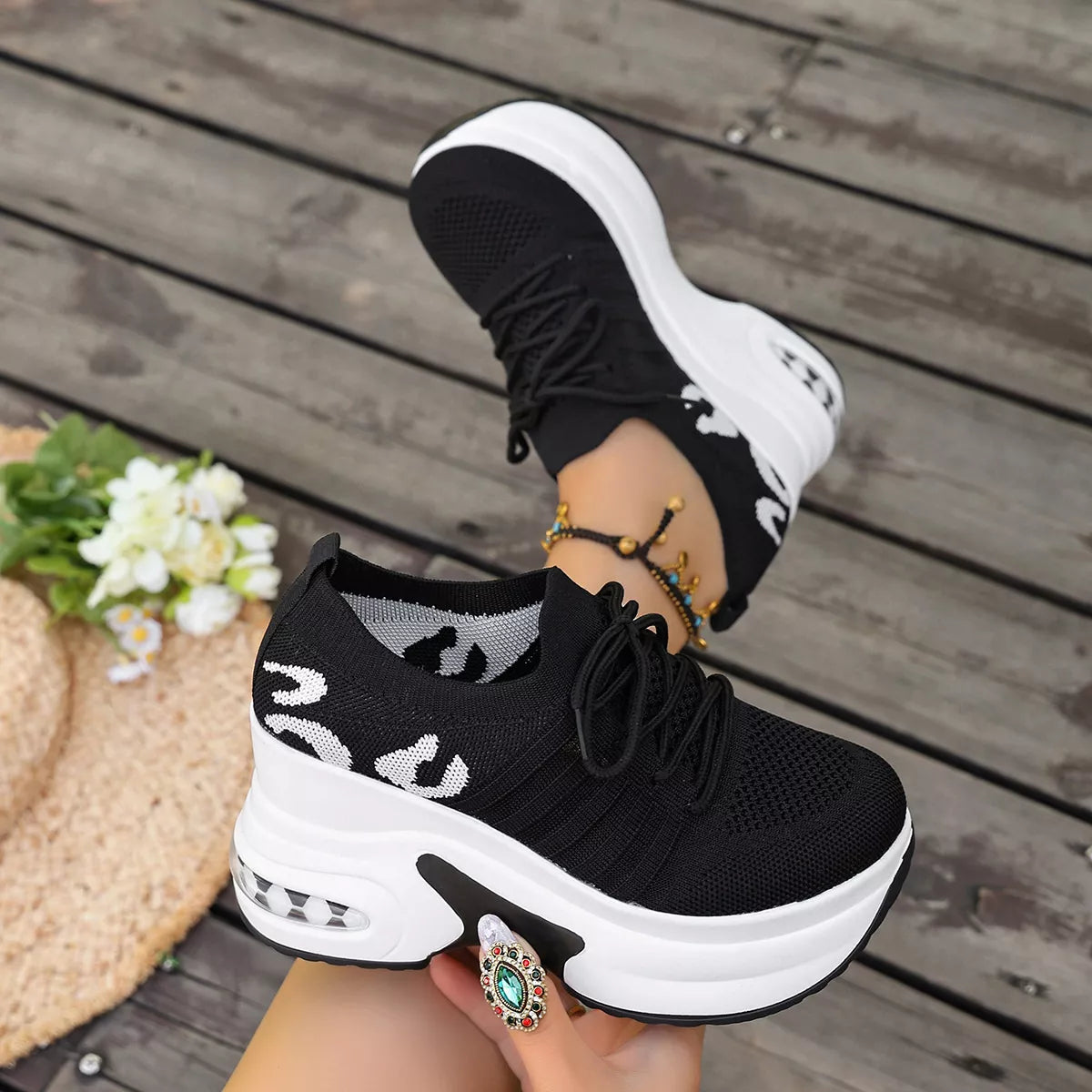 Round Toe Platform Sneakers - Lilixa.store