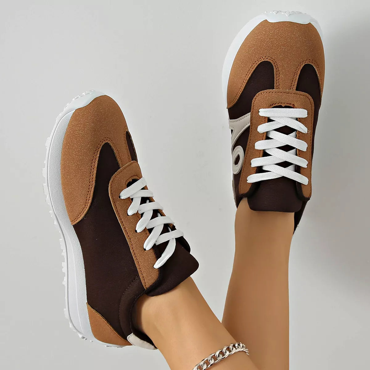 Casual Lace-Up Contrast Sneakers - Lilixa.store