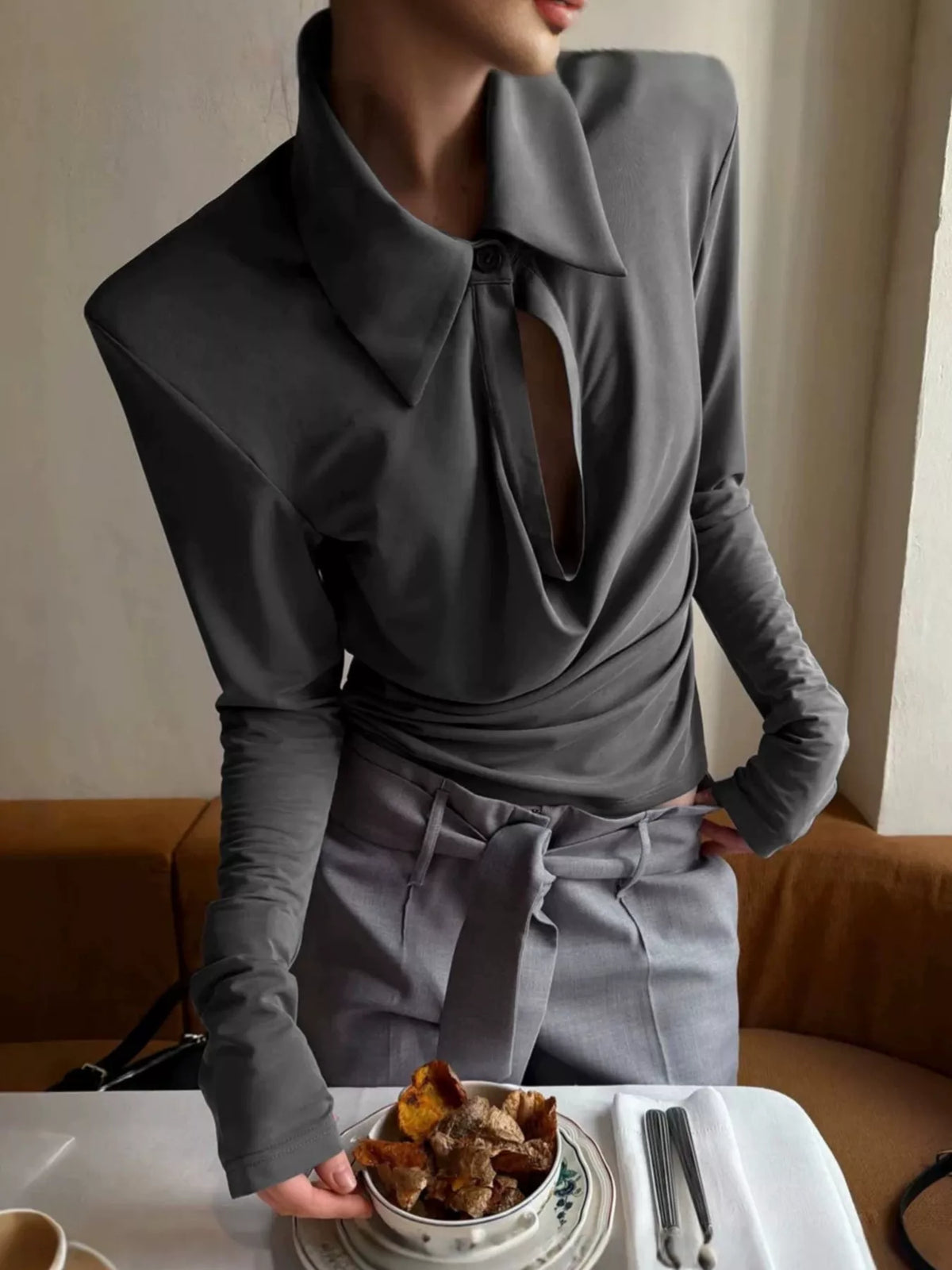 Long-Sleeve Slim-Fit T-Shirt with Cutout Detail - Lilixa.store