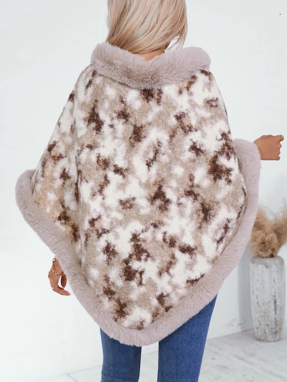Furry Contrast Three-Quarter Poncho - Lilixa.store