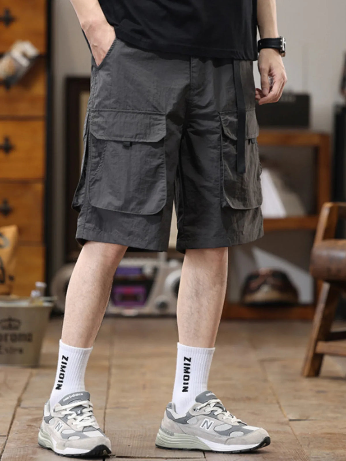 Men's Full Size Multi-Pocket Relaxed Fit Cargo Shorts Plus Size in Grey
