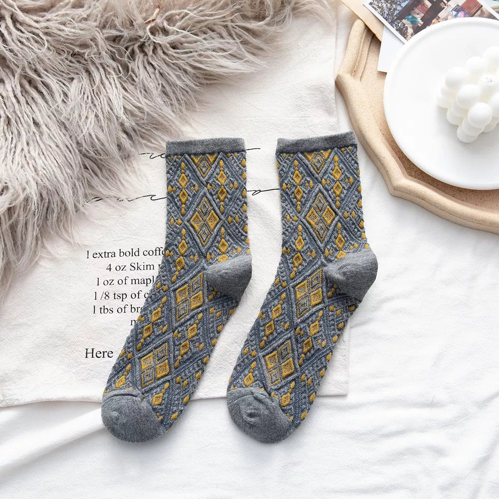 Vintage Argyle Patterned Mid-Calf Socks - Lilixa.store