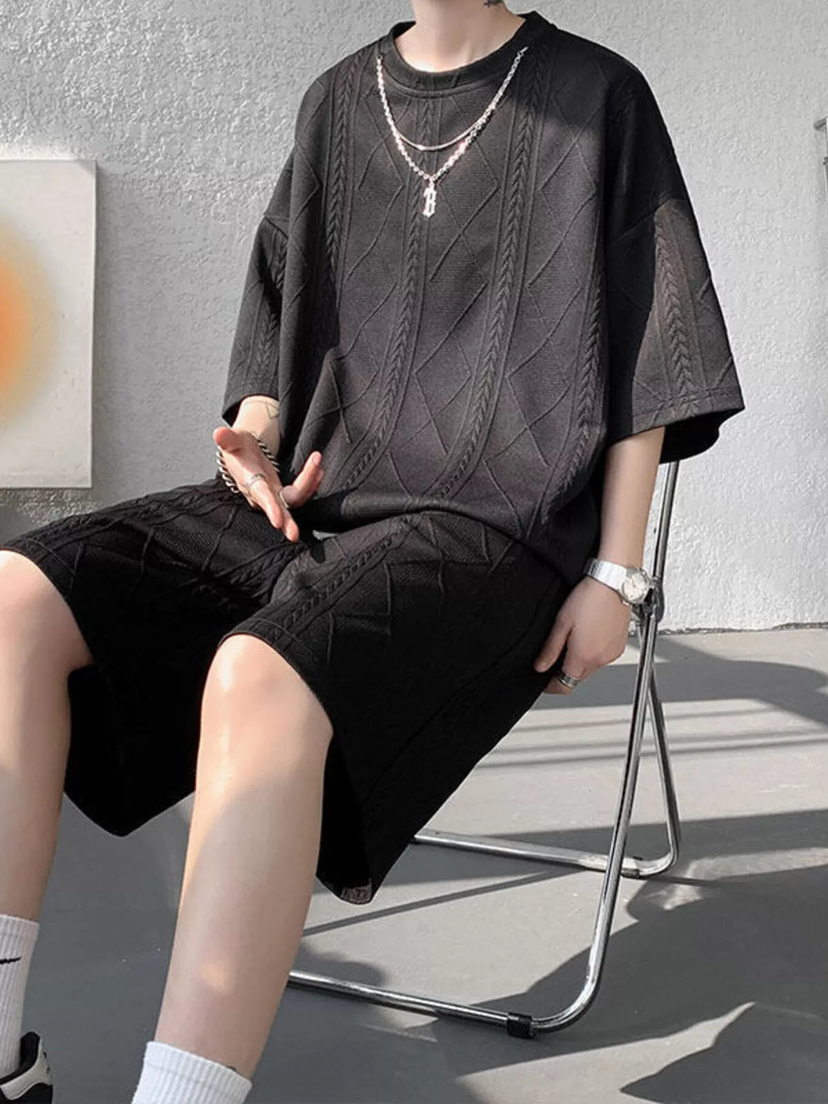Men's Plus Size Textured Relaxed Fit Top and Shorts Set, view 2