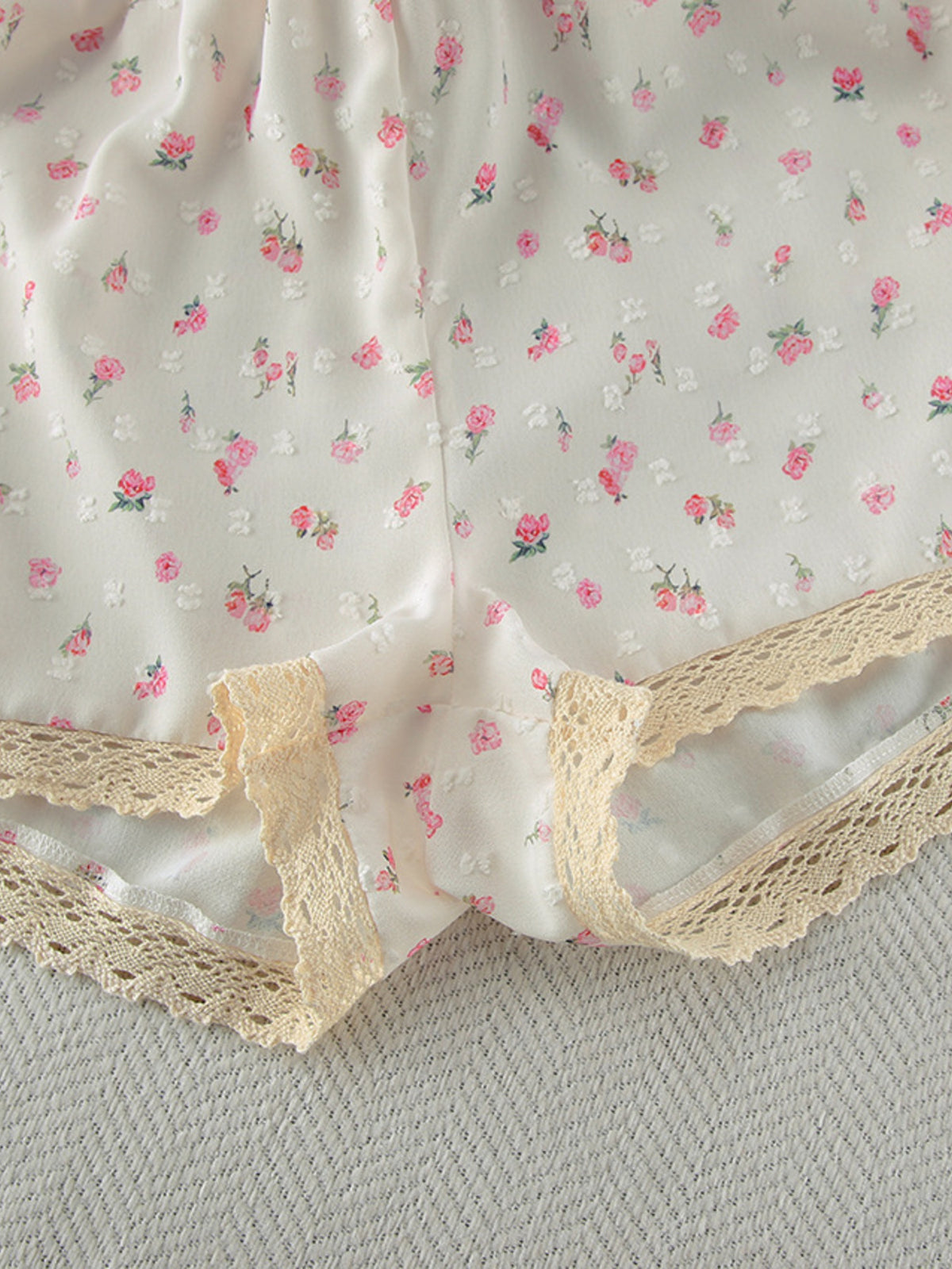 Floral Print Lace Trim Cami and Shorts Set - Lilixa.store