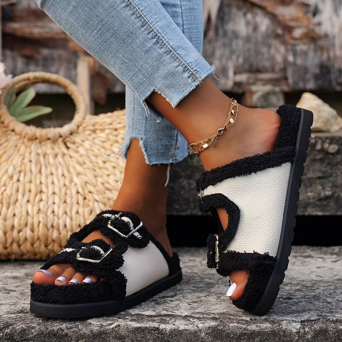 Buckle Decor Plush Lined Platform Slippers - Lilixa.store