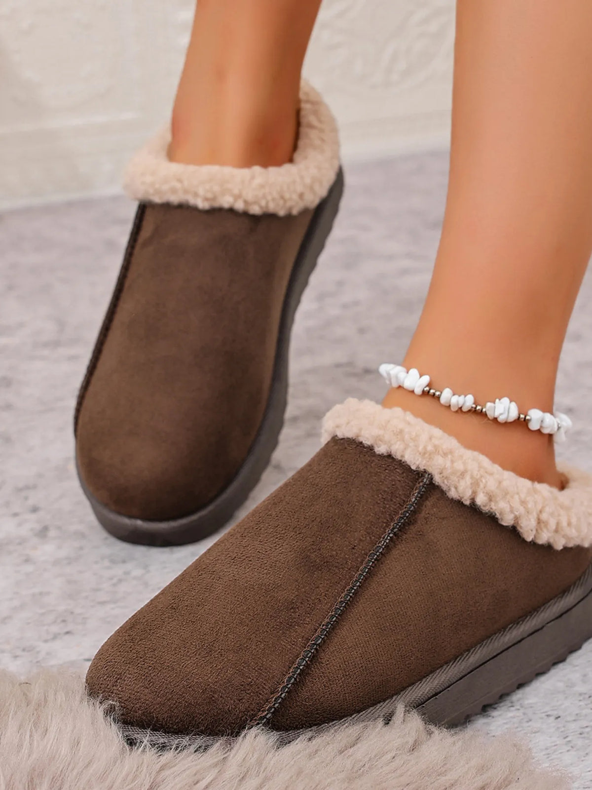 Cozy Faux Fur Lined Slippers - Lilixa.store