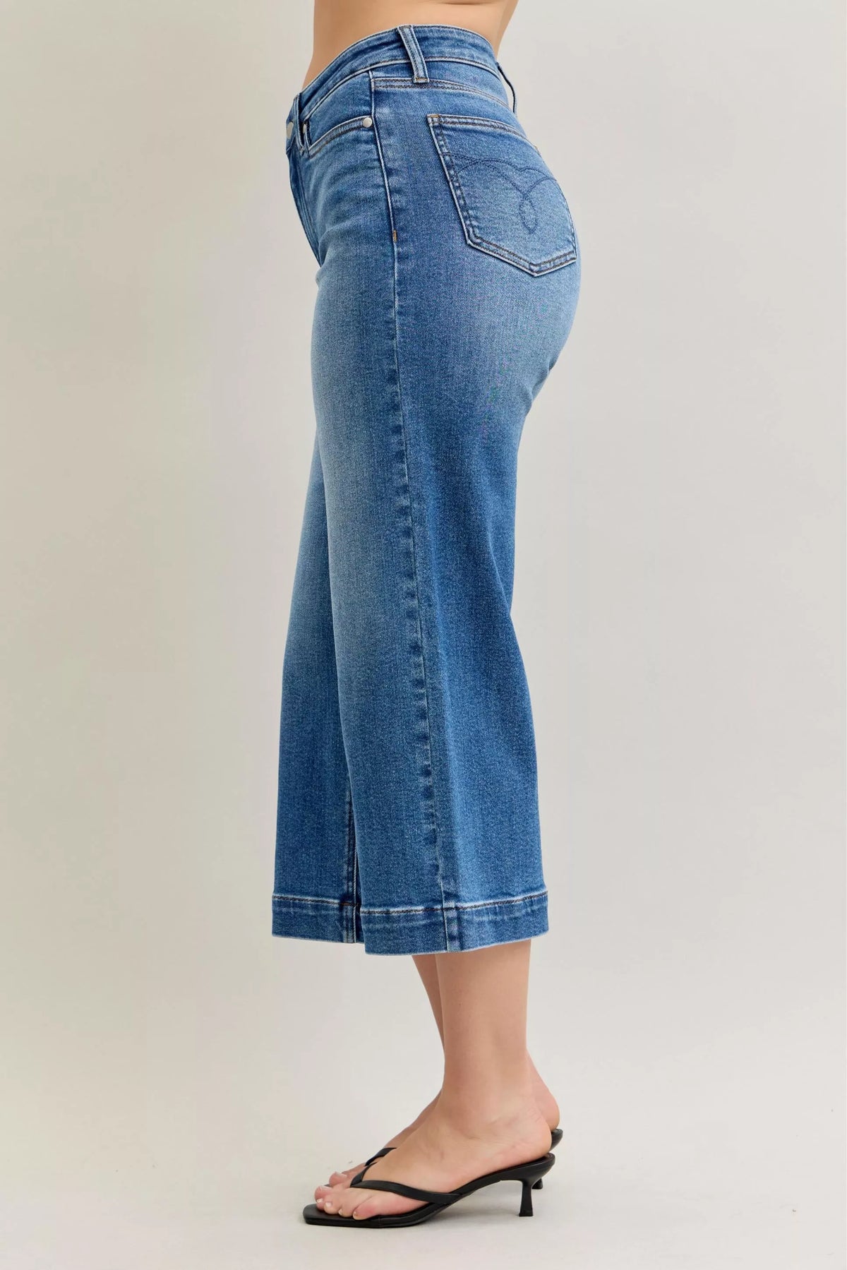 Judy Blue Mid Rise Crop Wide Leg Jeans - Lilixa.store