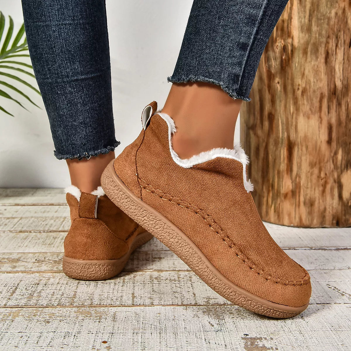 Round Toe Plush Lined Shoes - Lilixa.store