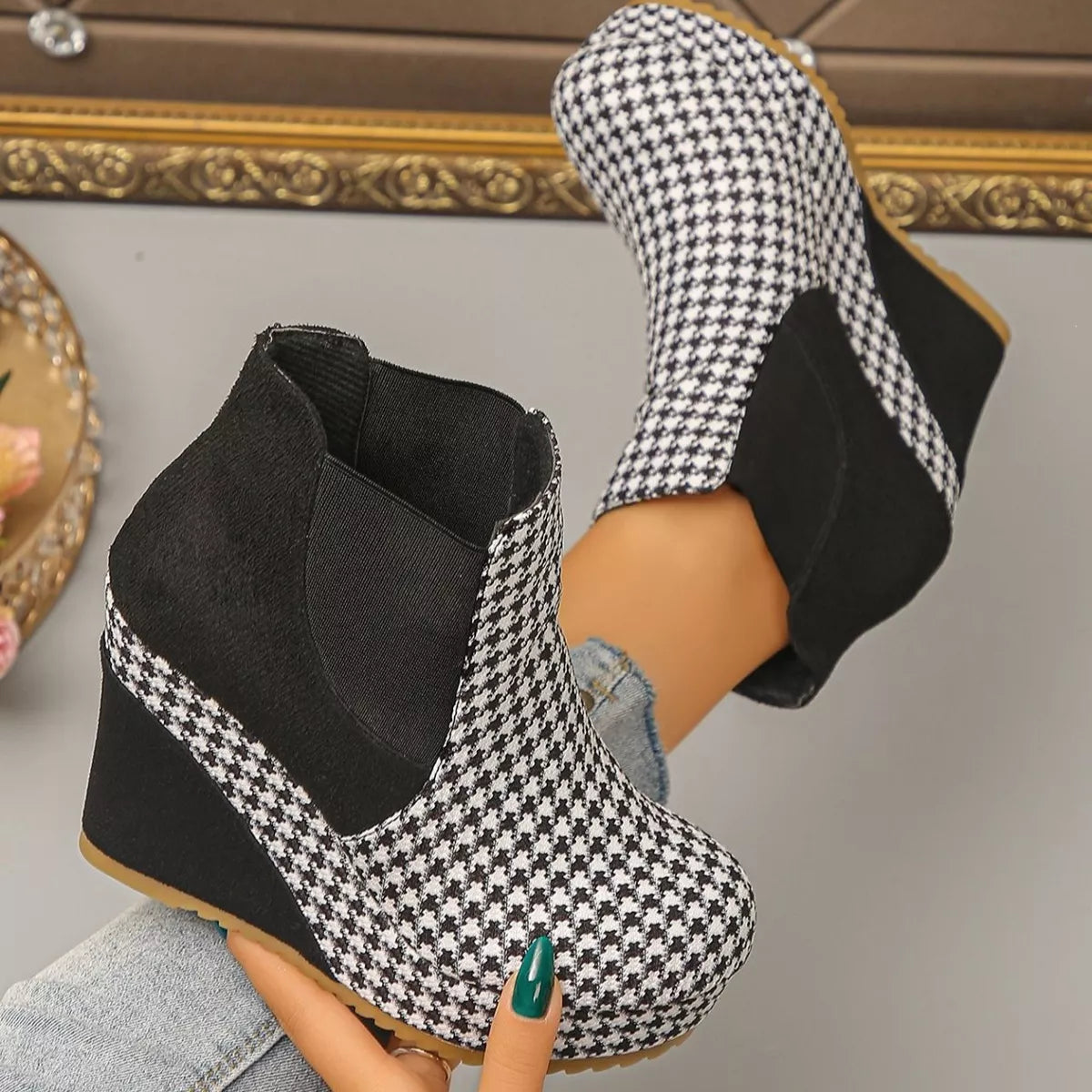 Houndstooth Pattern Wedge Ankle Boots