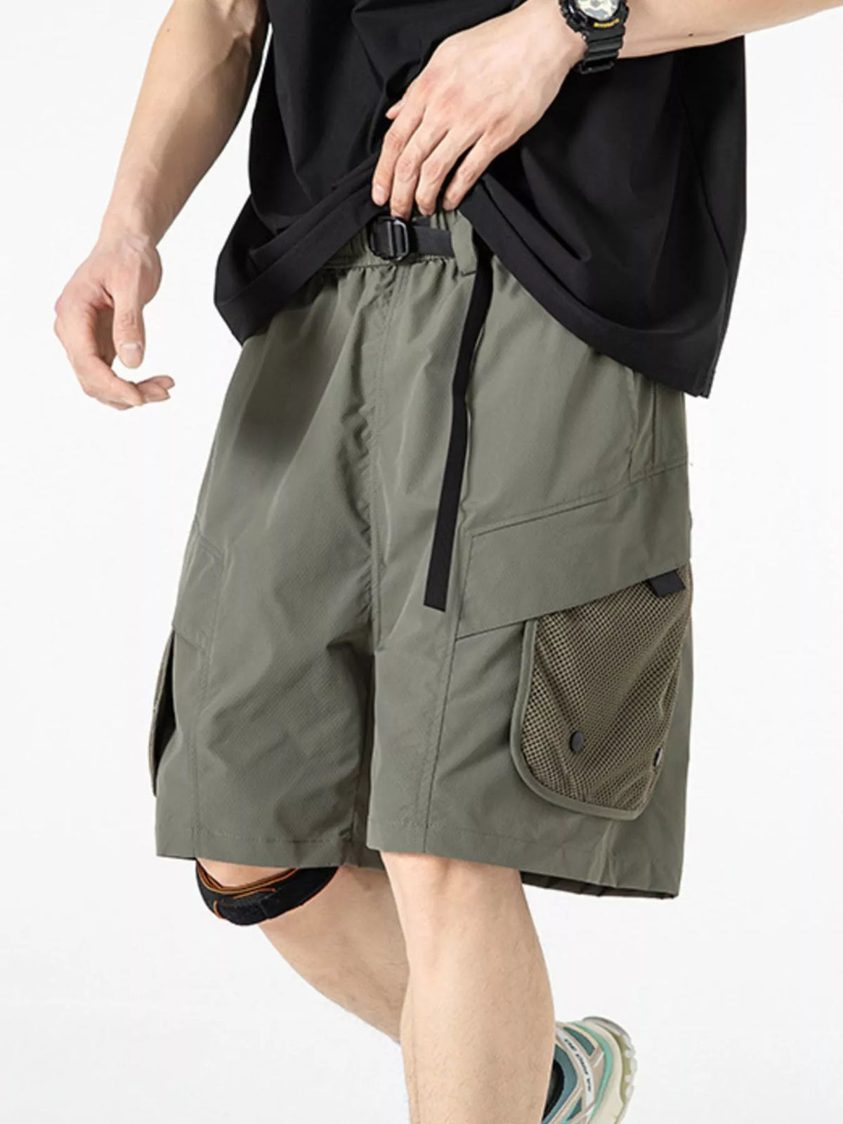 Men's Multi-Pocket Quick-Dry Cargo Shorts in Cloud Gray, view 11