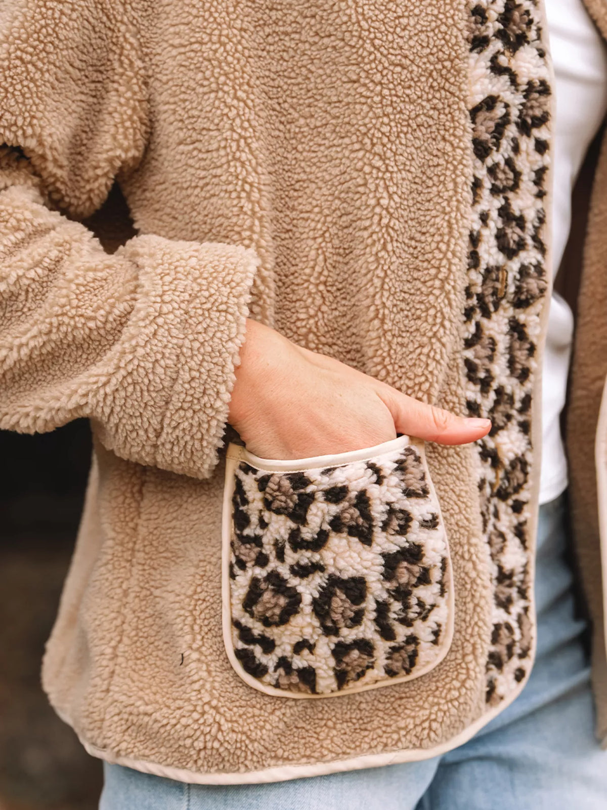Casual Leopard Print Accent Plush Jacket with Pockets in Camel, view 7