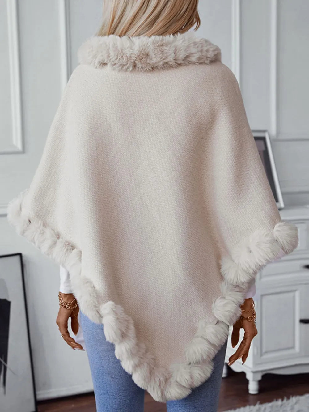 Fuzzy Trim Texture Three-Quarter Sleeve Poncho - Lilixa.store