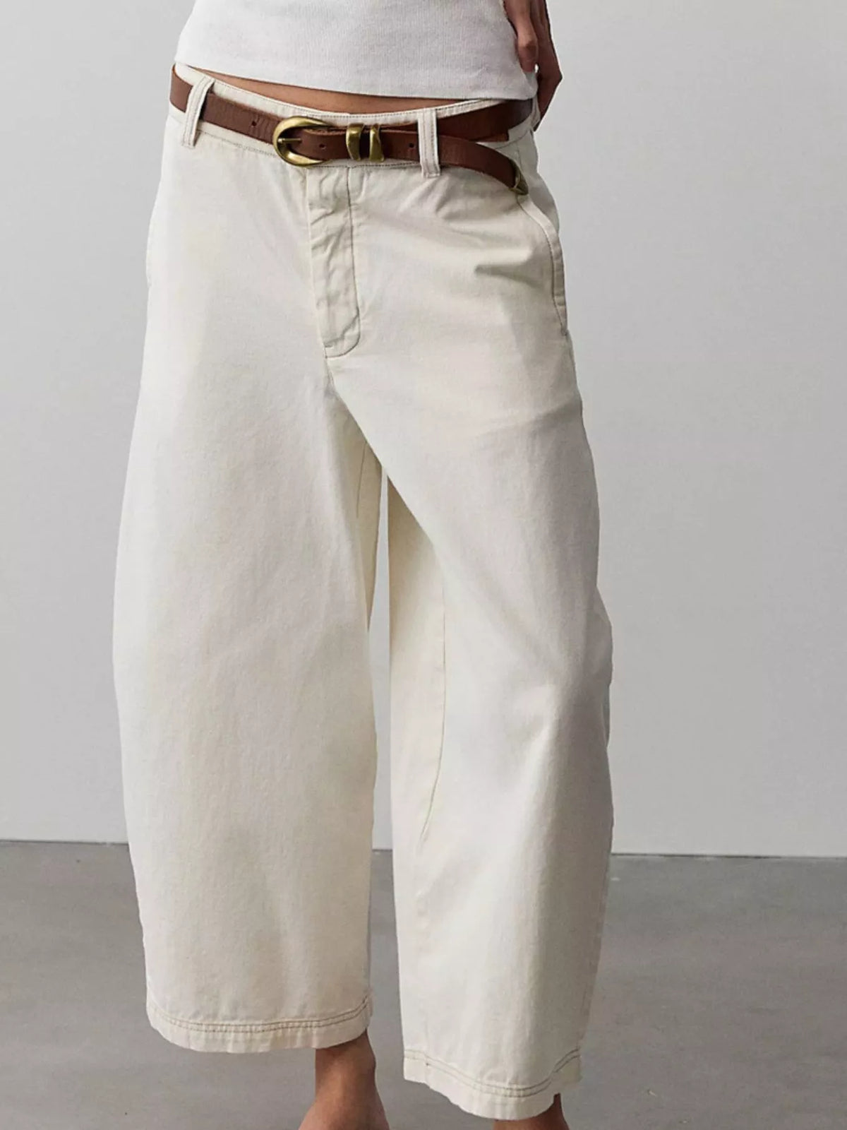 Wide-Leg Cropped Jeans