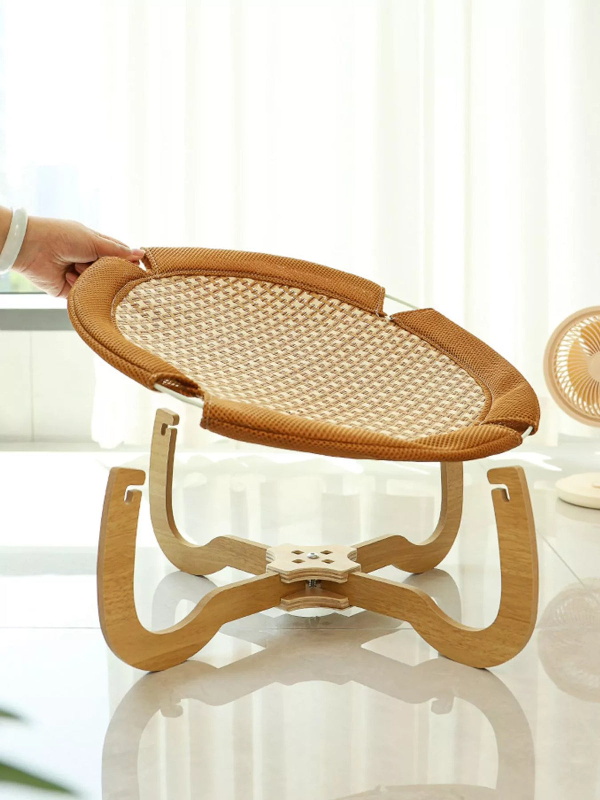 Round Woven Elevated Pet Bed - Lilixa.store