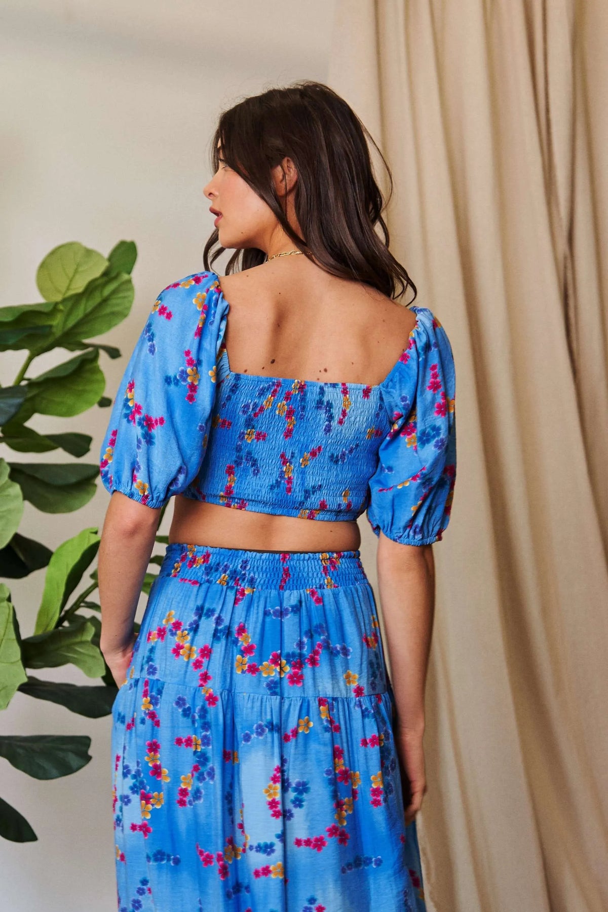 Davi & Dani Smocing Bodice Puff Short Sleeve Printed Crop Top - Lilixa.store