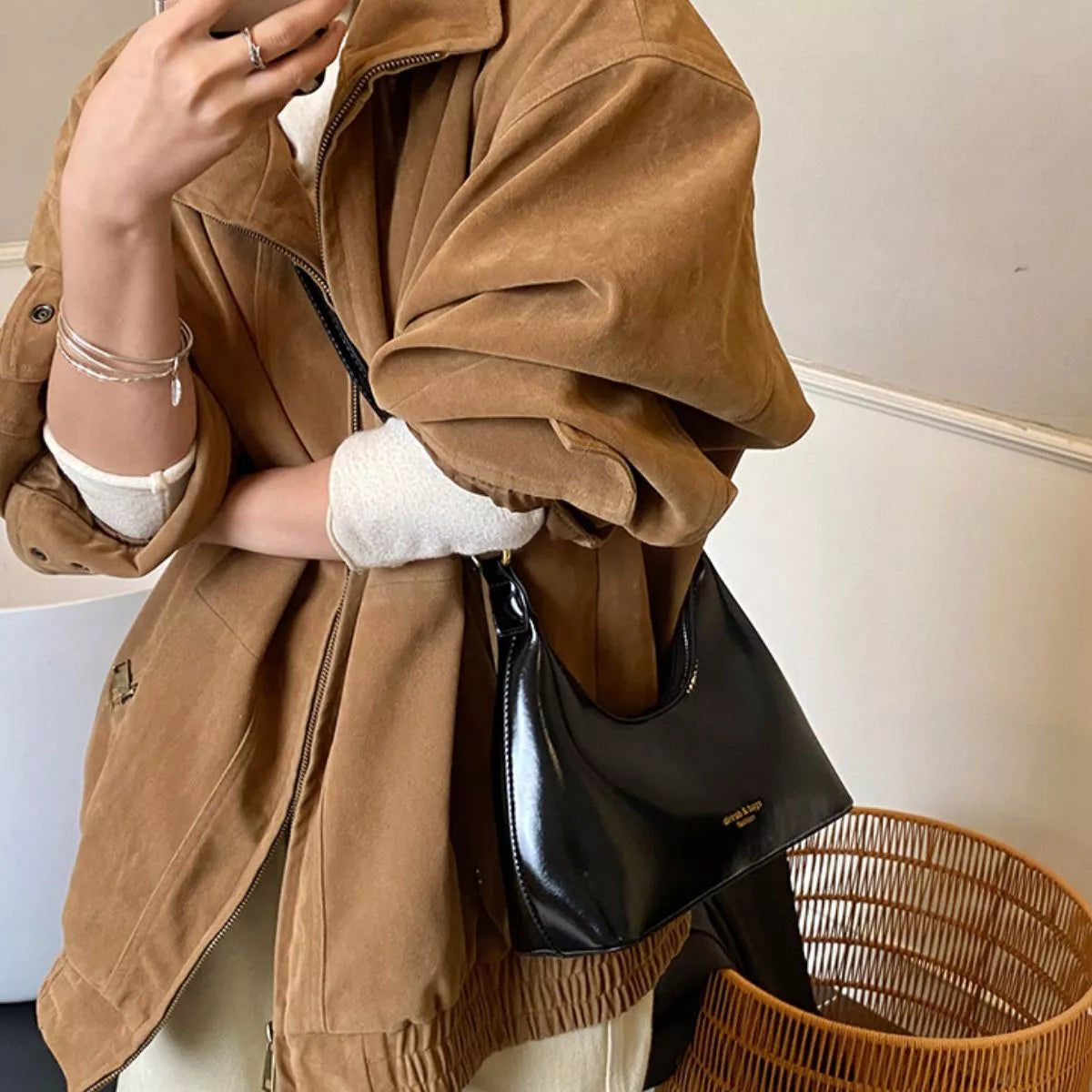 Adjustable Strap Leather Shoulder Bag - Lilixa.store