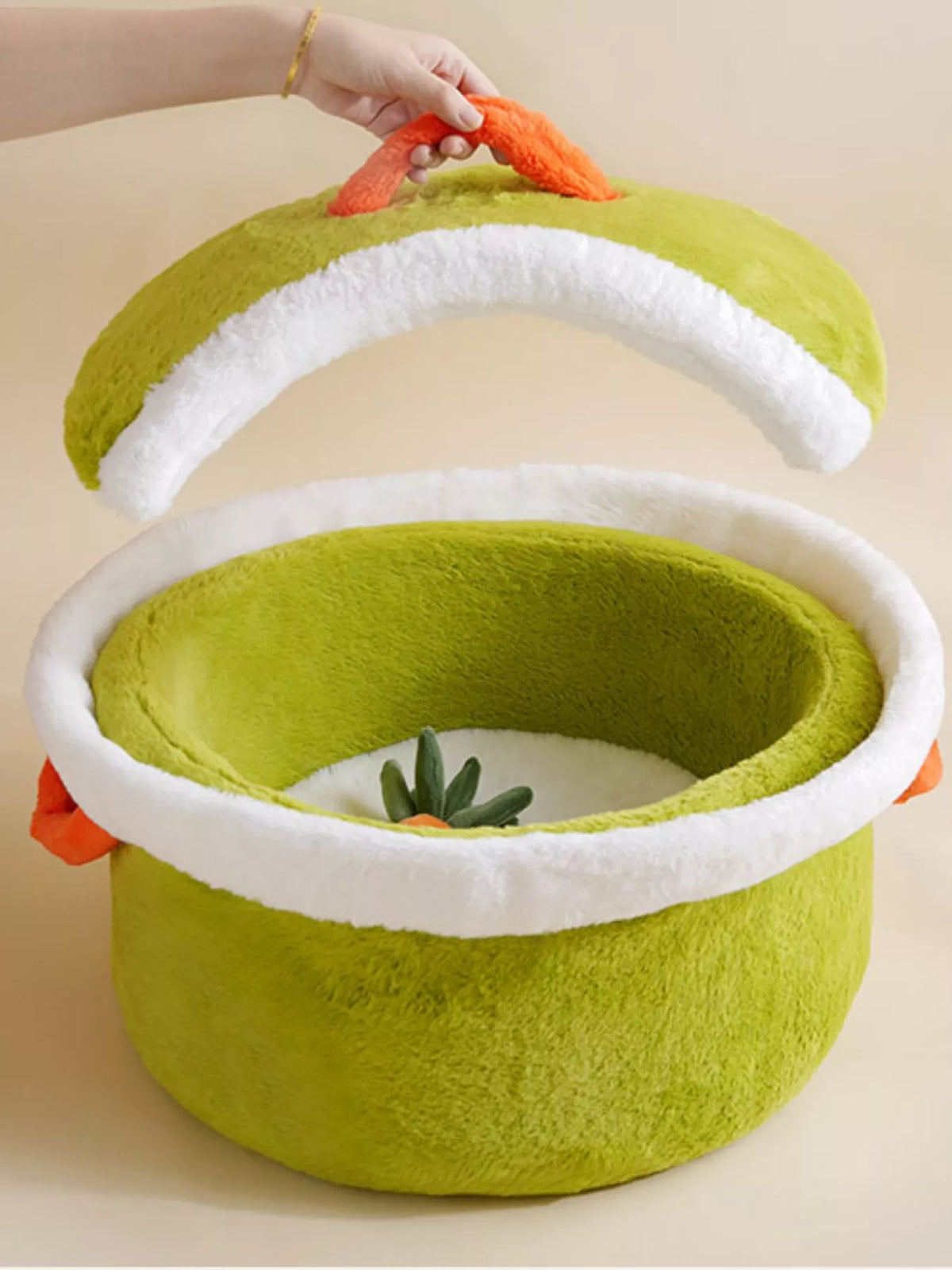 Cozy Warm Round Covered Semi-Enclosed Pet Nest