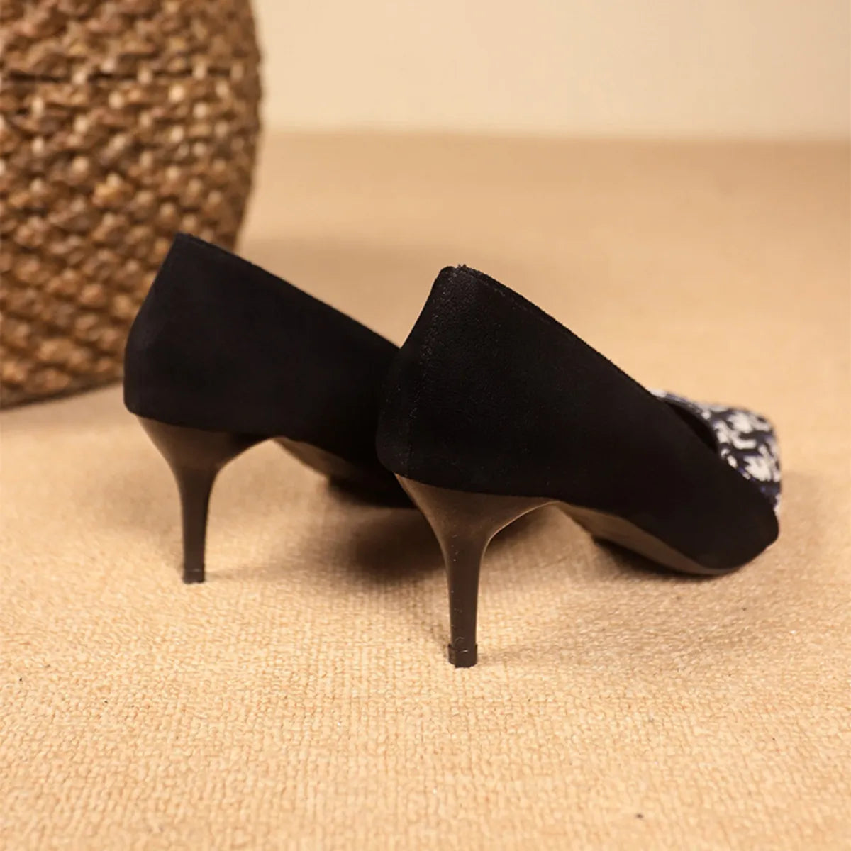 Point Toe Suede Pumps - Lilixa.store