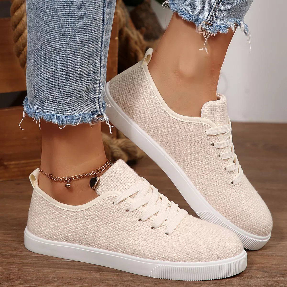 Round Toe Lace Up Sneakers - Lilixa.store