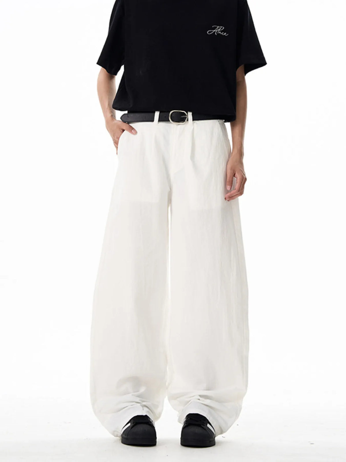 Men's Wide Leg Pants in Off-white
