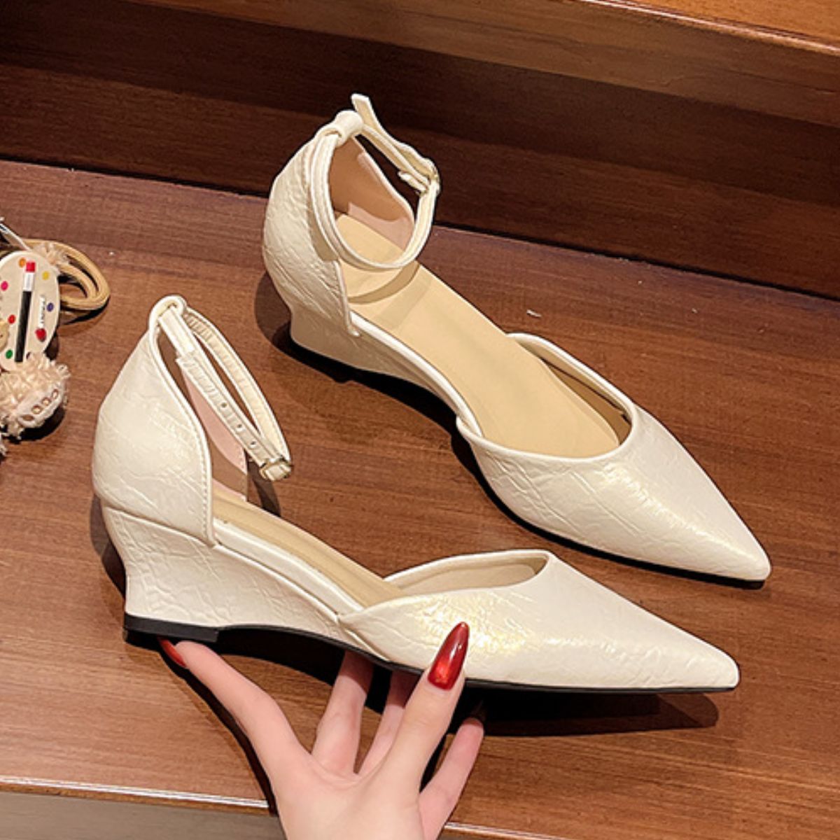 Pointed-Toe Ankle Strap Pumps - Lilixa.store