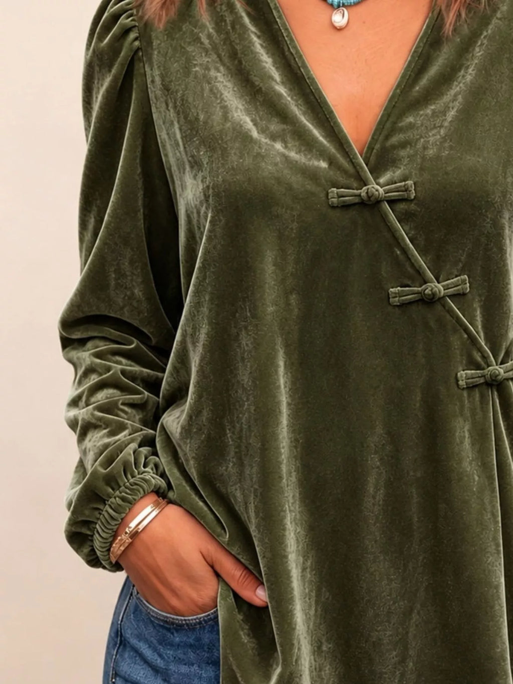 Chinese-Style Knot Buttons Velvet Blouse - Lilixa.store